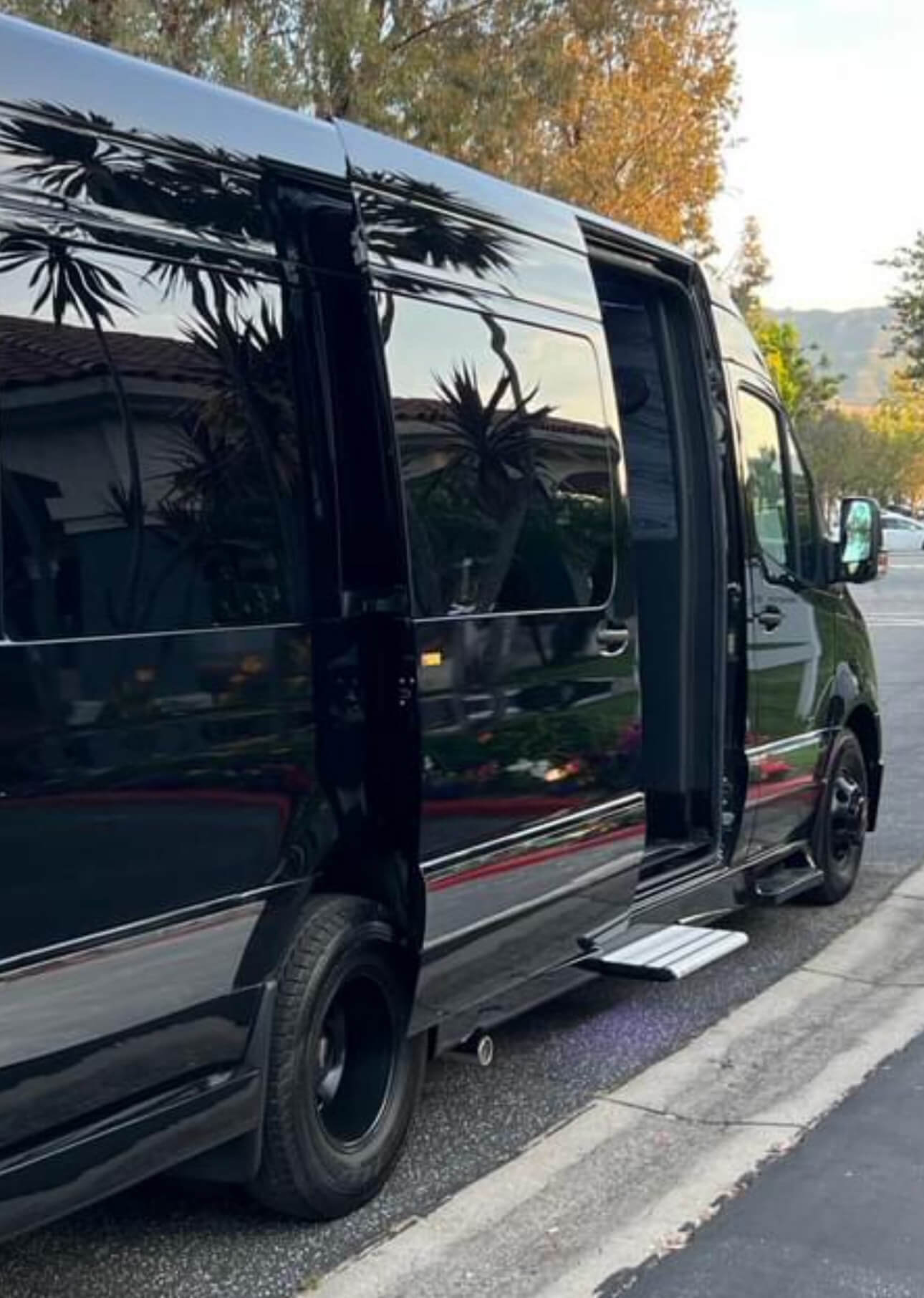 sprinter_shuttle_interior_rear_view_low_res